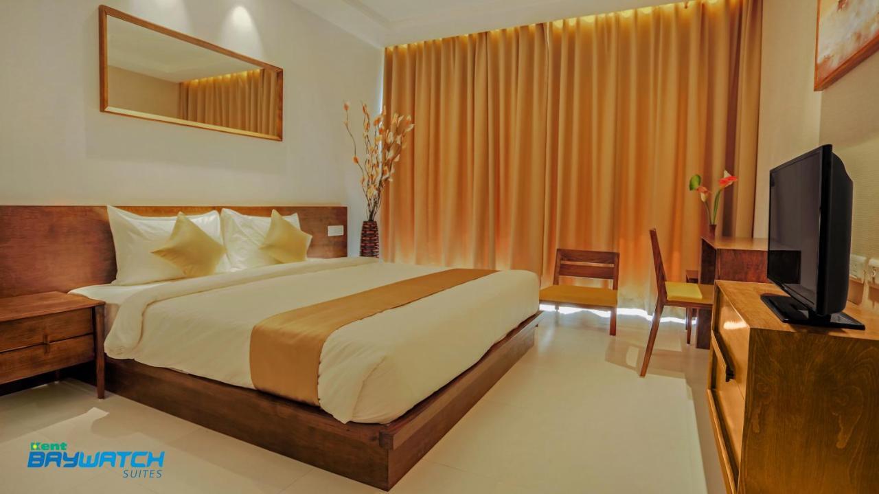 Kent Baywatch Suites Kochi Eksteriør billede